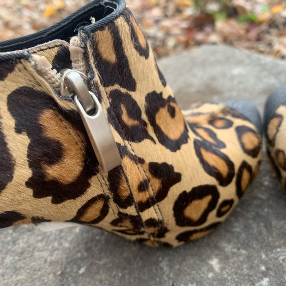 Leopard shoes Sam Edelman Felix Calf Hair Bootie size 7M - Picture 8 of 10